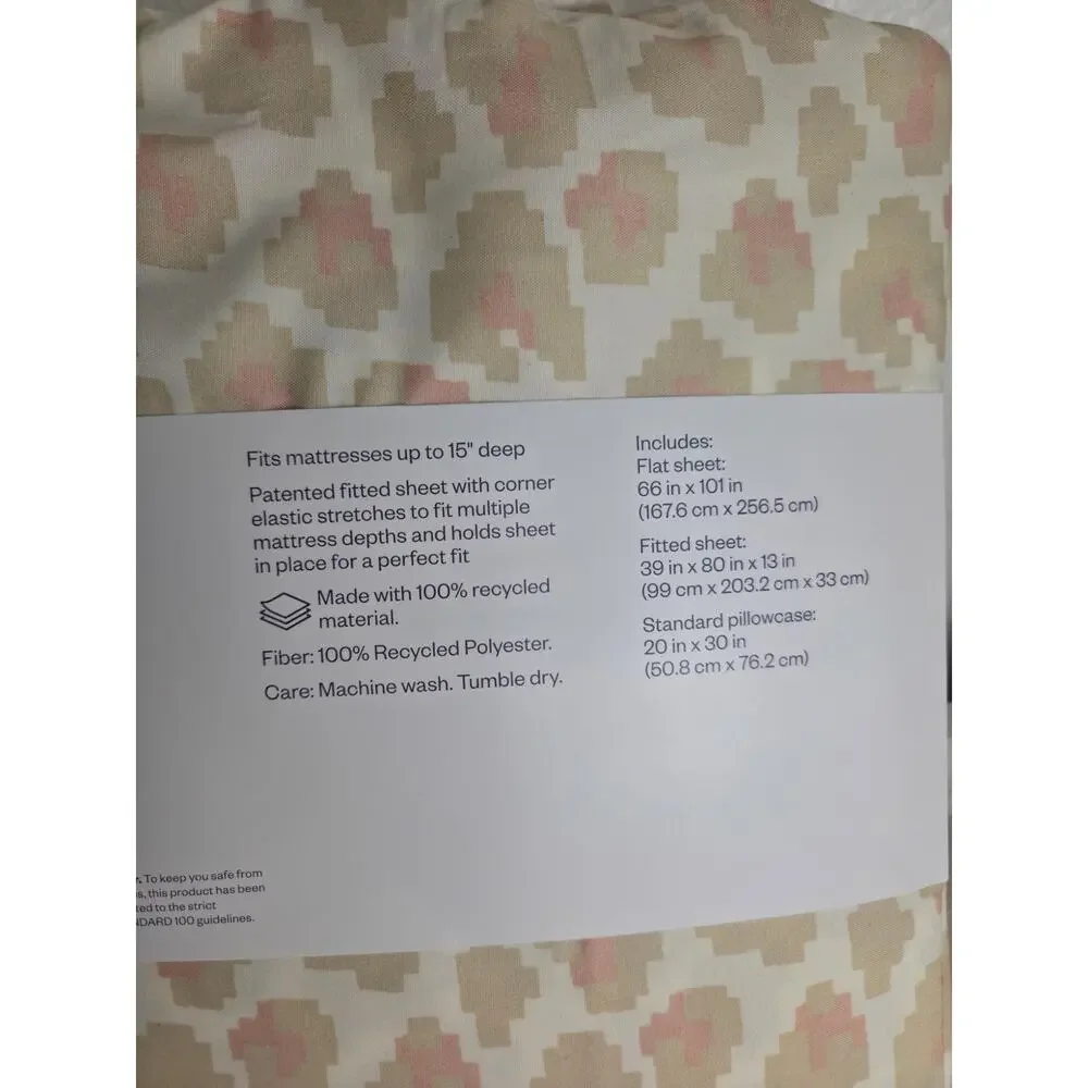 Room Essentials Microfiber Sheet Set Twin/ XL‎ Cream & Pink NWT